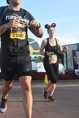 Wine & Dine Half Marathon race photos