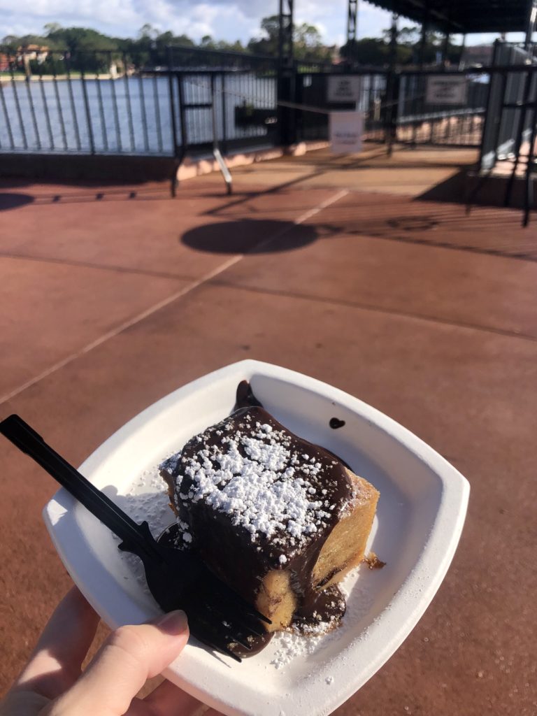 WDW Trip Report - Epcot Food & Wine Festival chocolate bread pudding