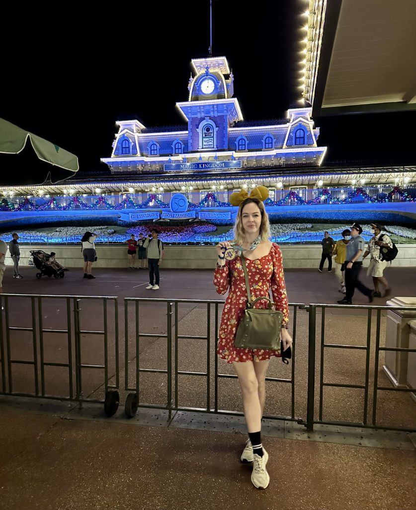 WDW Trip Report - Marathon medal photo shoot by the Magic Kingdom