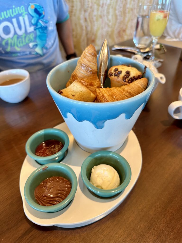 WDW Trip Report - Topolino's Terrace Character Breakfast pastry basket