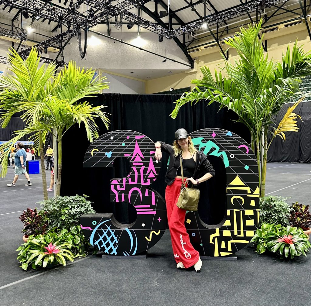 WDW trip report - WDW Marathon 30th anniversary photo op
