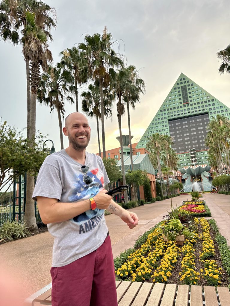 WDW trip report - Pat loves the Dolphin