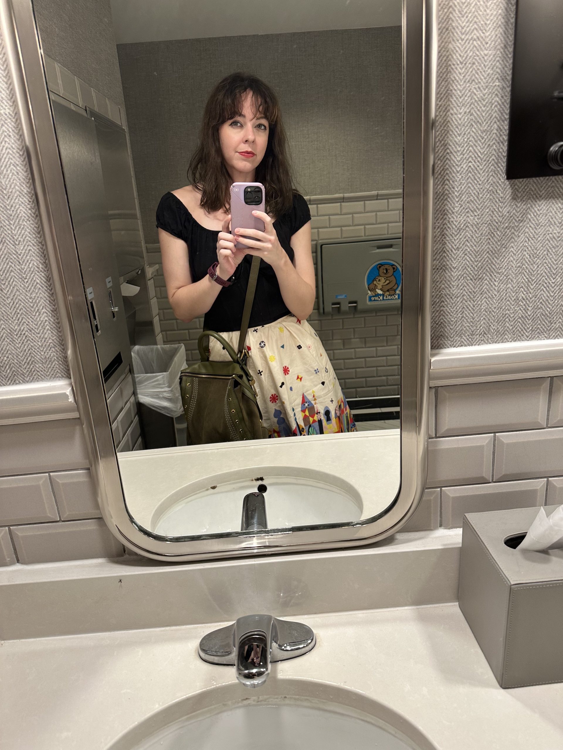 Yacht Club mirror selfie