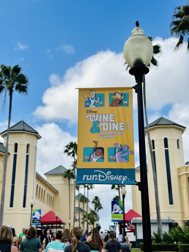 runDisney race expo sign