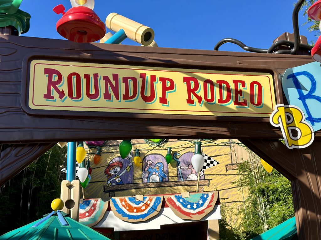 WDW trip report: Roundup Rodeo sign