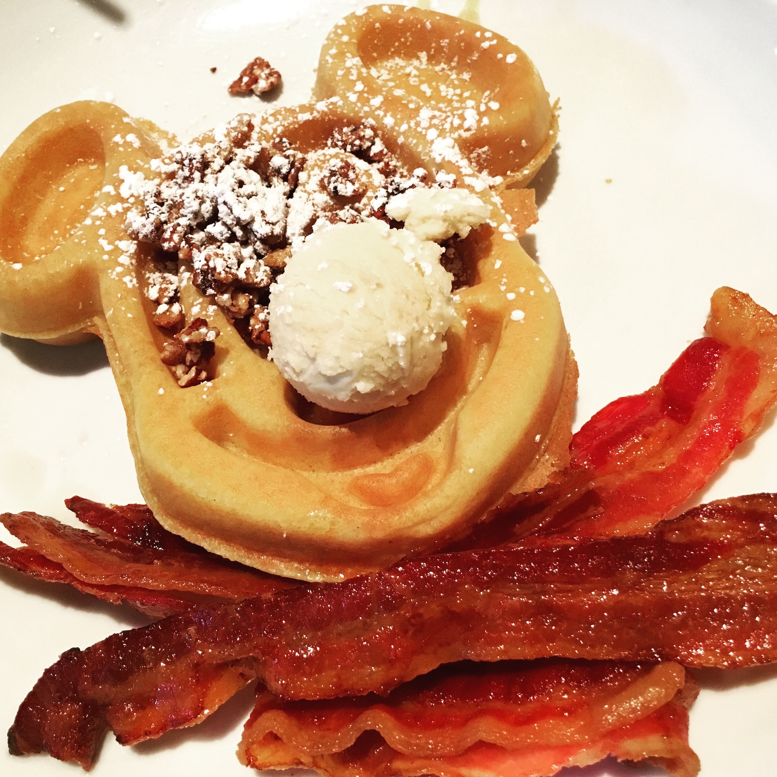 Whispering Canyon Cafe - Mickey waffle