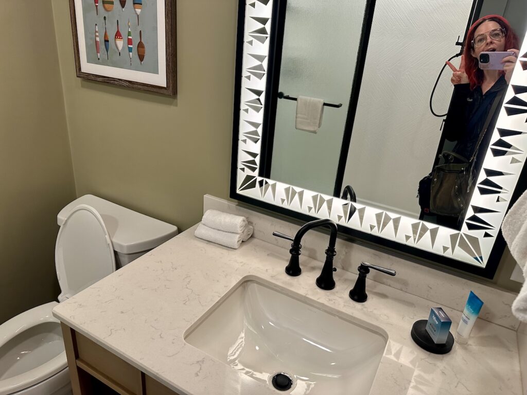 Fort Wilderness cabin bathroom